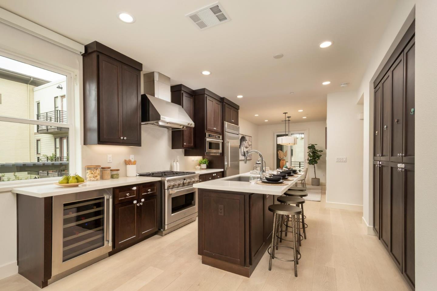 Detail Gallery Image 6 of 24 For 413 Franklin Pkwy, San Mateo,  CA 94403 - 4 Beds | 4 Baths