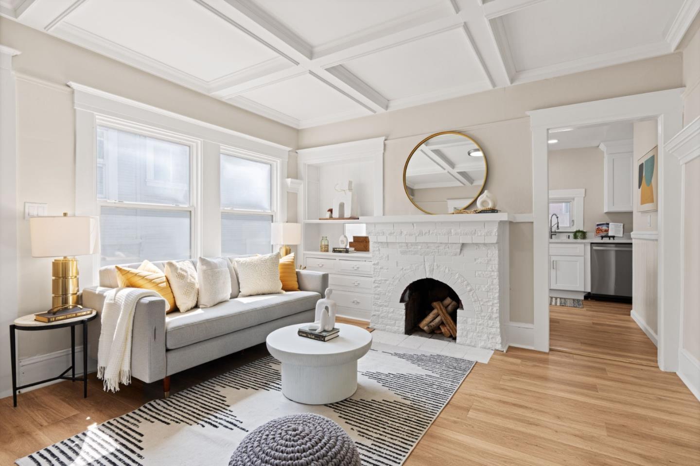 Detail Gallery Image 4 of 56 For 551 53rd St, Oakland,  CA 94609 - – Beds | – Baths