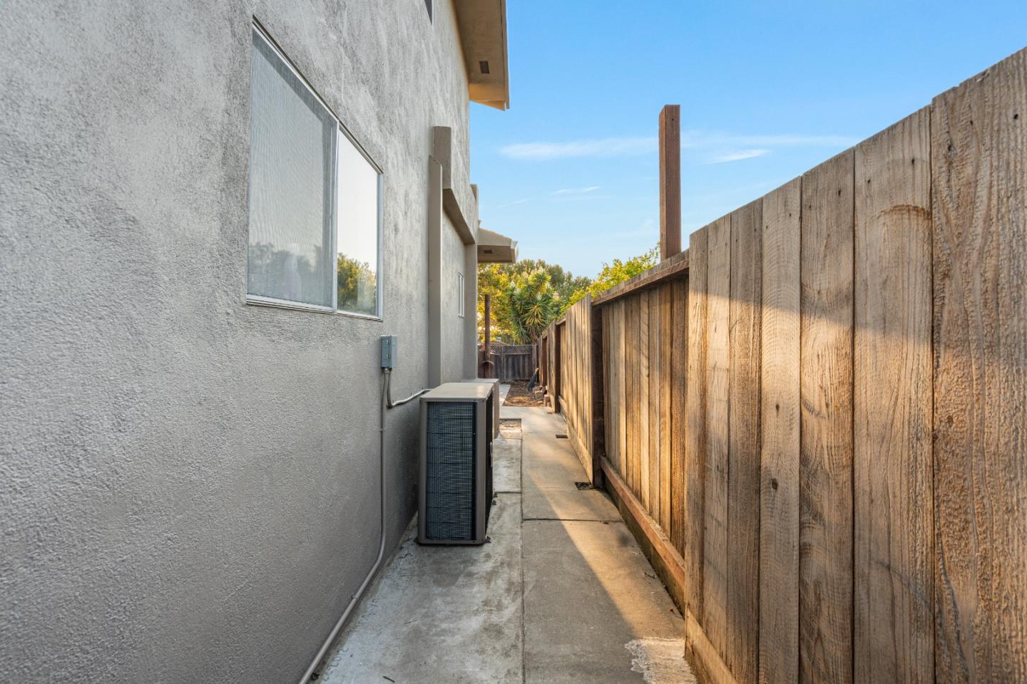 Detail Gallery Image 33 of 44 For 1150 Bonnie View Rd, Hollister,  CA 95023 - 4 Beds | 3 Baths