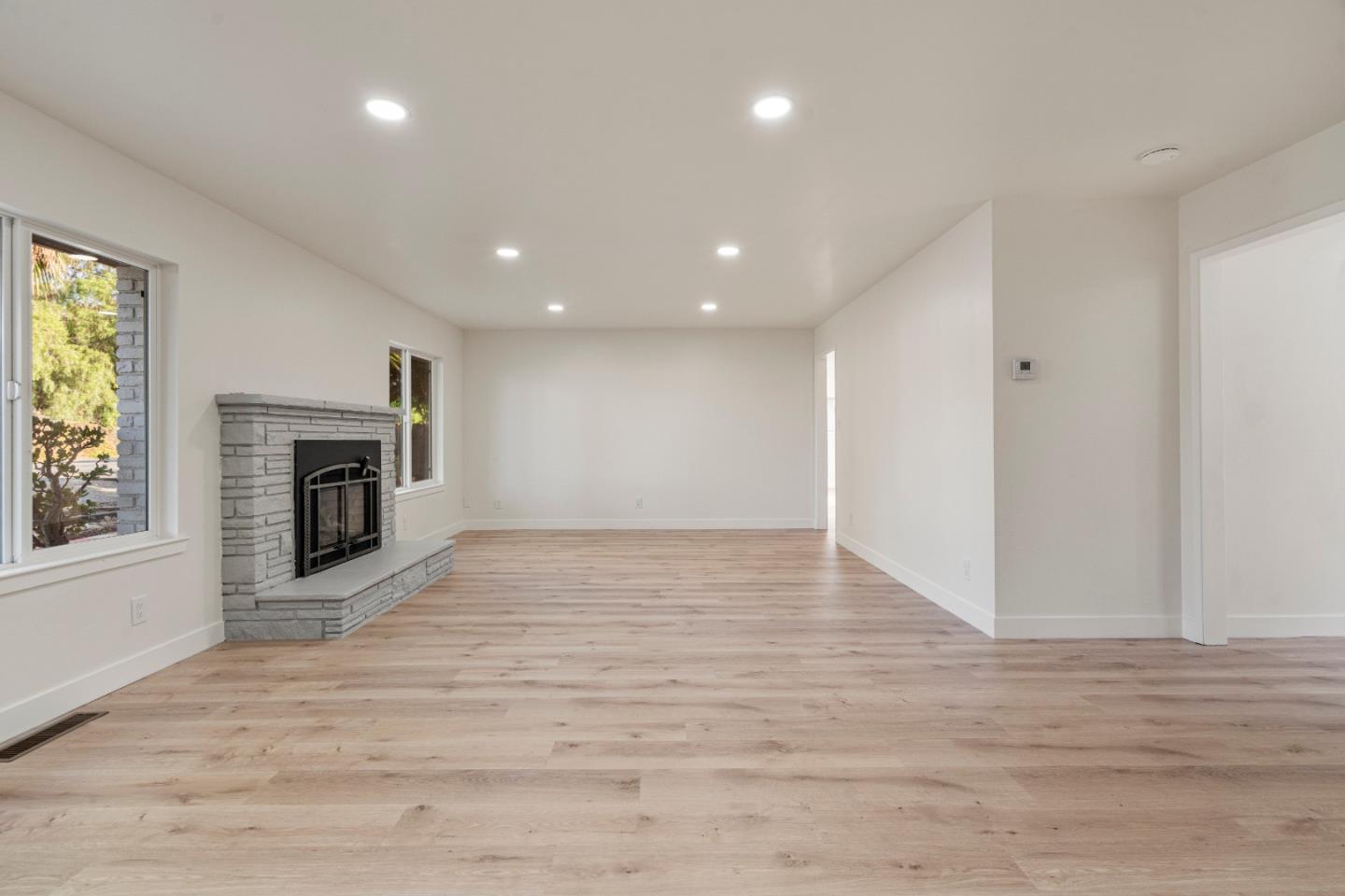 Detail Gallery Image 5 of 44 For 1150 Bonnie View Rd, Hollister,  CA 95023 - 4 Beds | 3 Baths