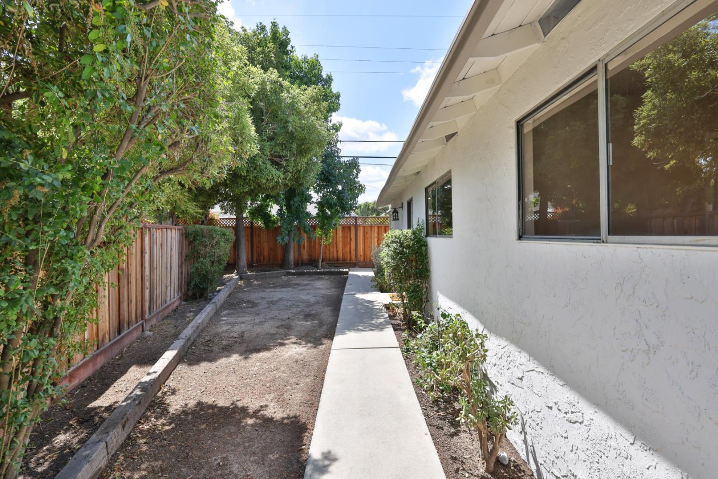 Detail Gallery Image 26 of 28 For 990 Gale Dr, Campbell,  CA 95008 - – Beds | – Baths