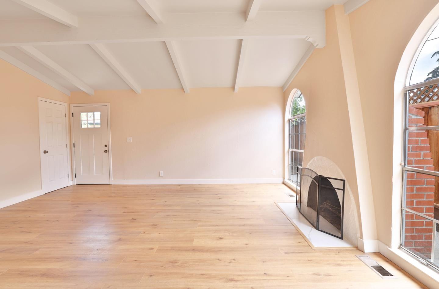 Detail Gallery Image 3 of 28 For 990 Gale Dr, Campbell,  CA 95008 - – Beds | – Baths