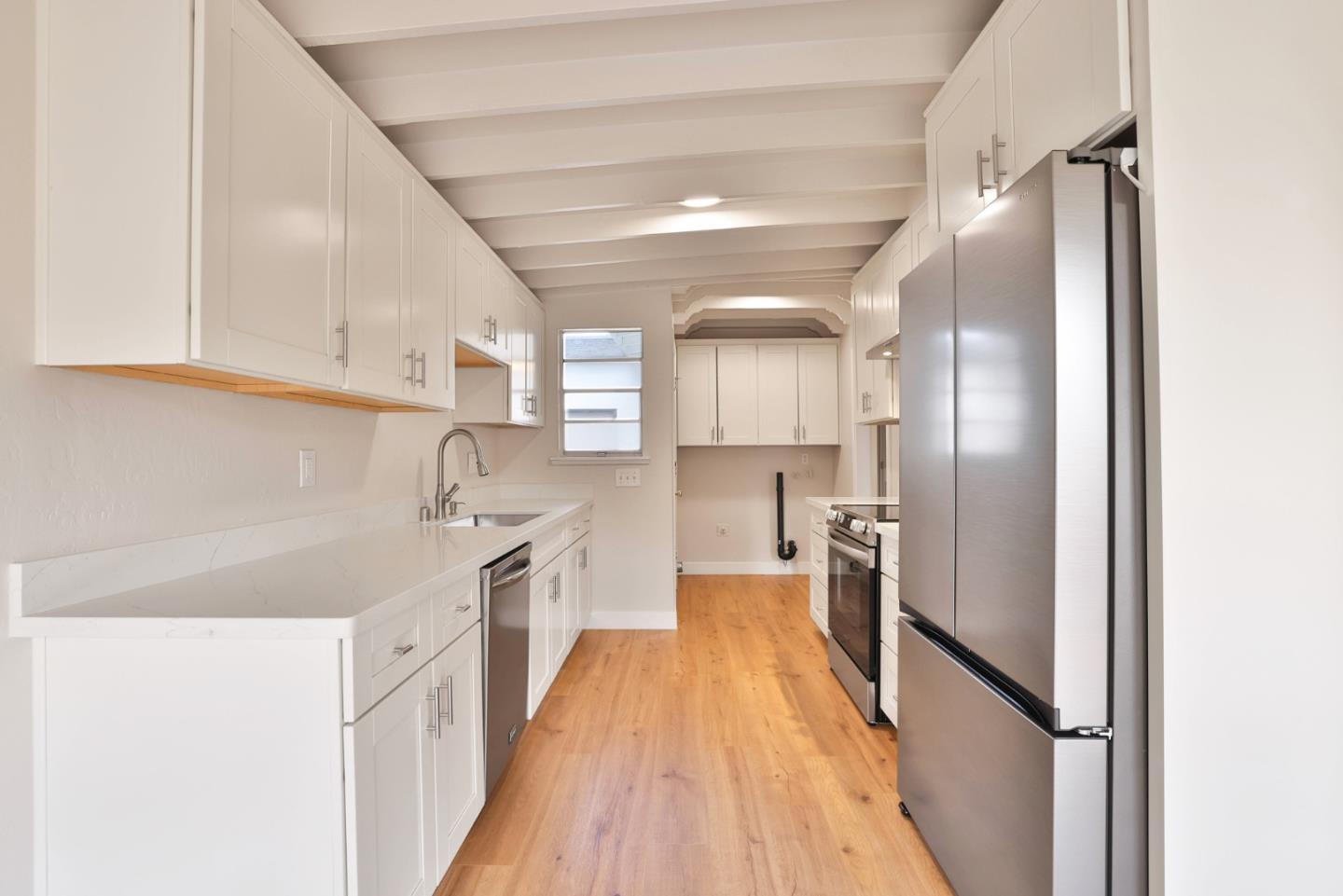 Detail Gallery Image 6 of 28 For 990 Gale Dr, Campbell,  CA 95008 - – Beds | – Baths