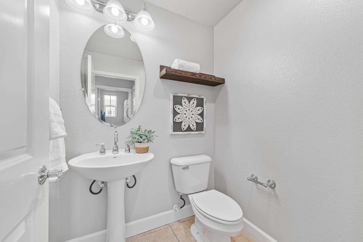 Detail Gallery Image 16 of 25 For 1810 Hillebrant Pl, Santa Clara,  CA 95050 - 3 Beds | 3/1 Baths