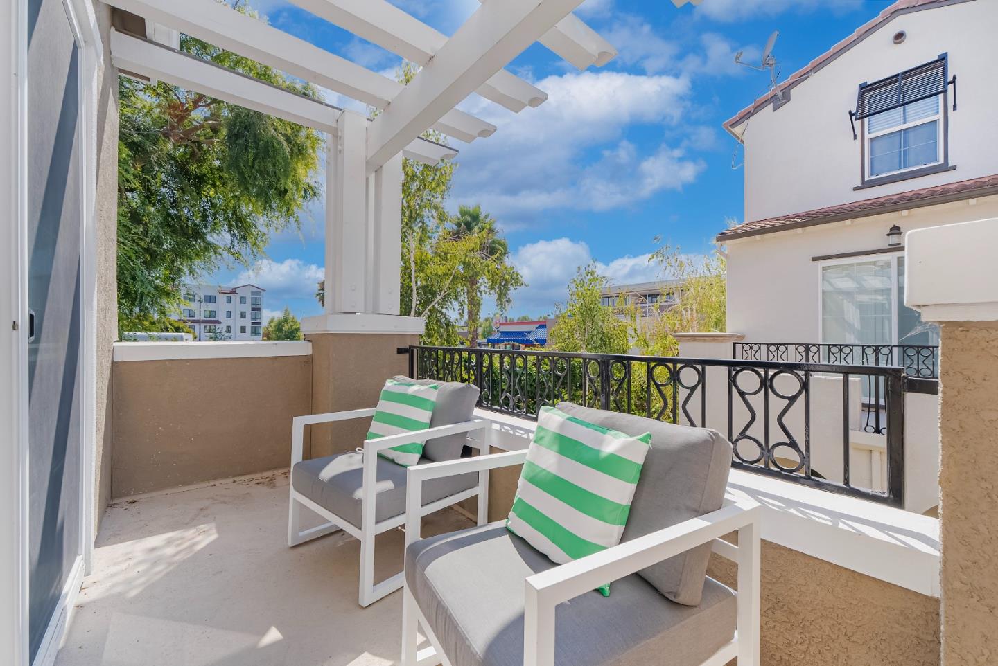 Detail Gallery Image 9 of 25 For 1810 Hillebrant Pl, Santa Clara,  CA 95050 - 3 Beds | 3/1 Baths