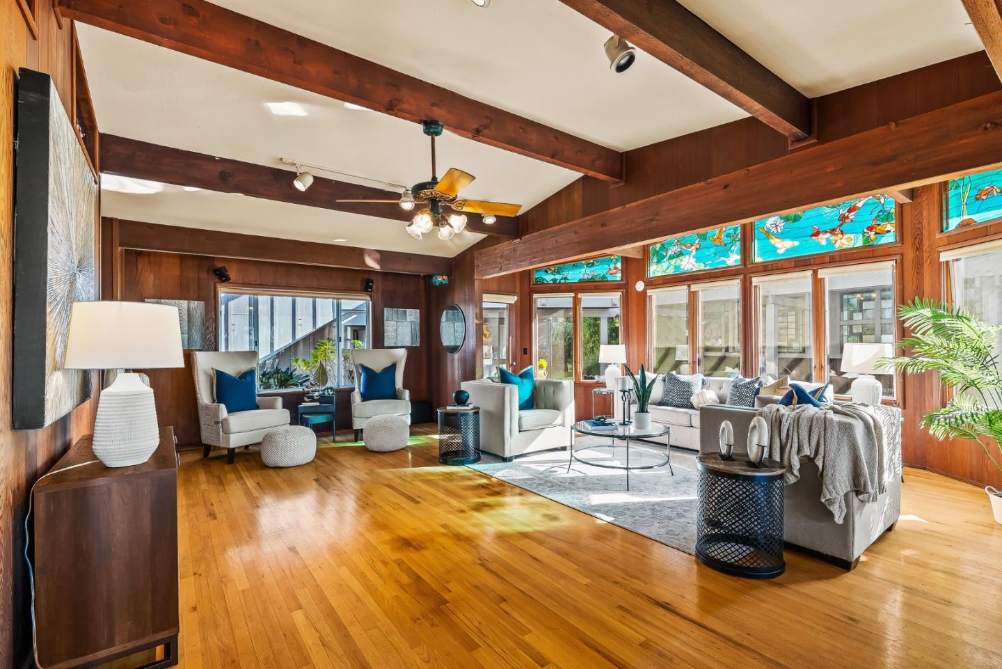 Detail Gallery Image 11 of 73 For 151 Blackpoint Ln, Santa Cruz,  CA 95062 - 3 Beds | 2 Baths