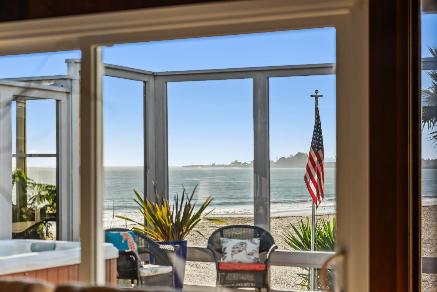 Detail Gallery Image 16 of 73 For 151 Blackpoint Ln, Santa Cruz,  CA 95062 - 3 Beds | 2 Baths