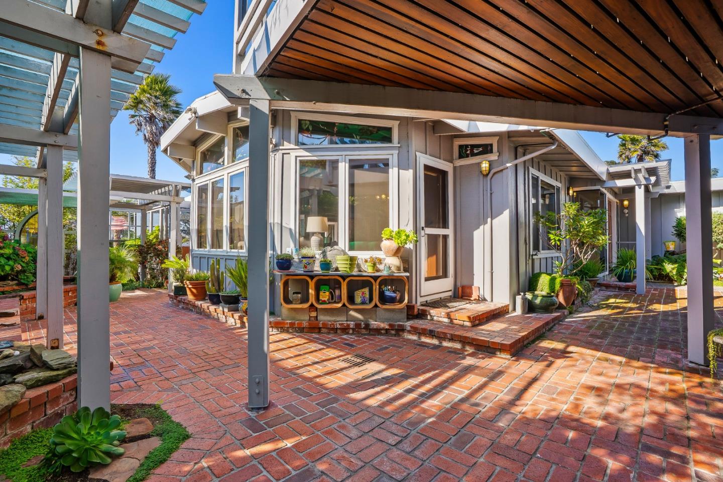 Detail Gallery Image 47 of 73 For 151 Blackpoint Ln, Santa Cruz,  CA 95062 - 3 Beds | 2 Baths