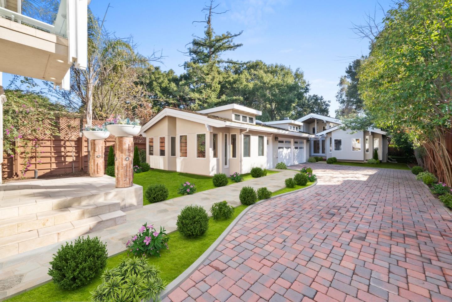 Detail Gallery Image 15 of 23 For 148 Kingsley Ave, Palo Alto,  CA 94301 - 7 Beds | 6/2 Baths