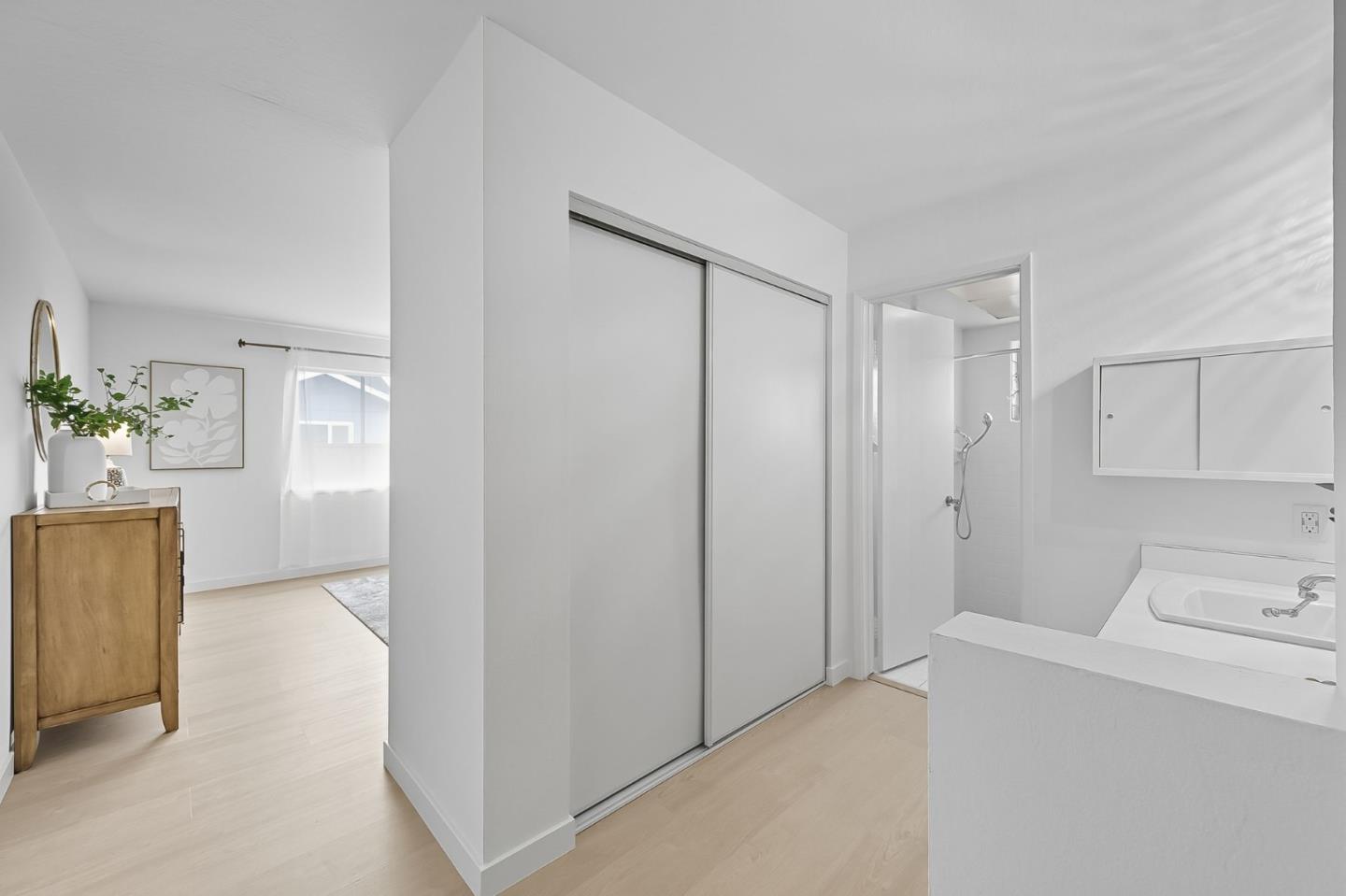 Detail Gallery Image 14 of 33 For 1100 Bounty Dr, Foster City,  CA 94404 - 3 Beds | 2 Baths