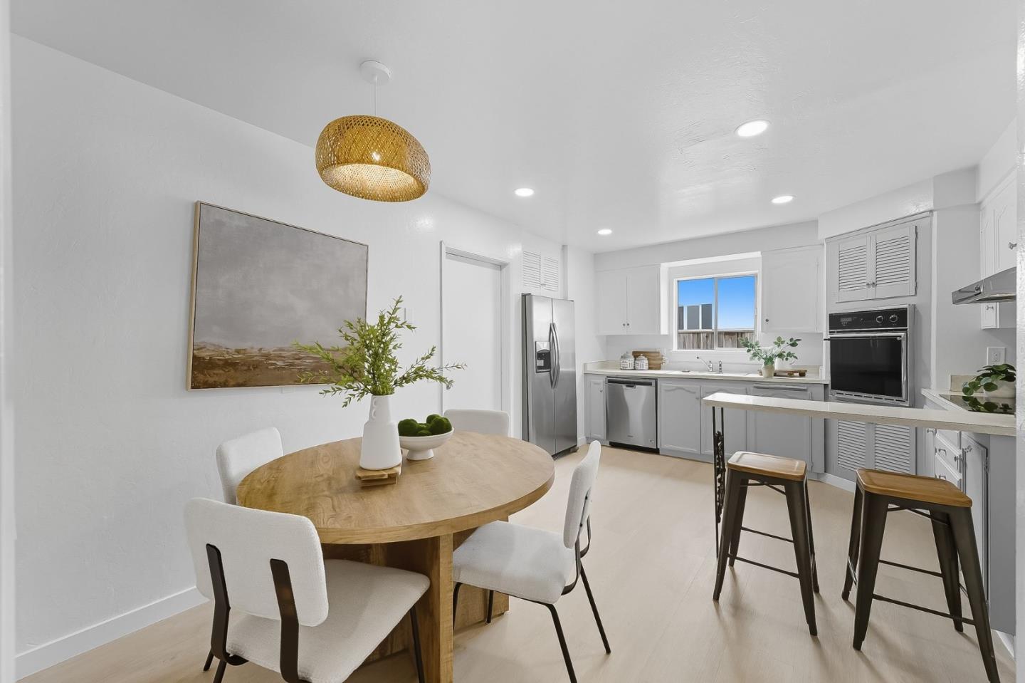 Detail Gallery Image 9 of 33 For 1100 Bounty Dr, Foster City,  CA 94404 - 3 Beds | 2 Baths