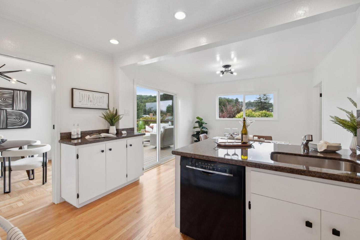 Detail Gallery Image 12 of 36 For 608 Bonita Ave, Millbrae,  CA 94030 - 4 Beds | 2 Baths