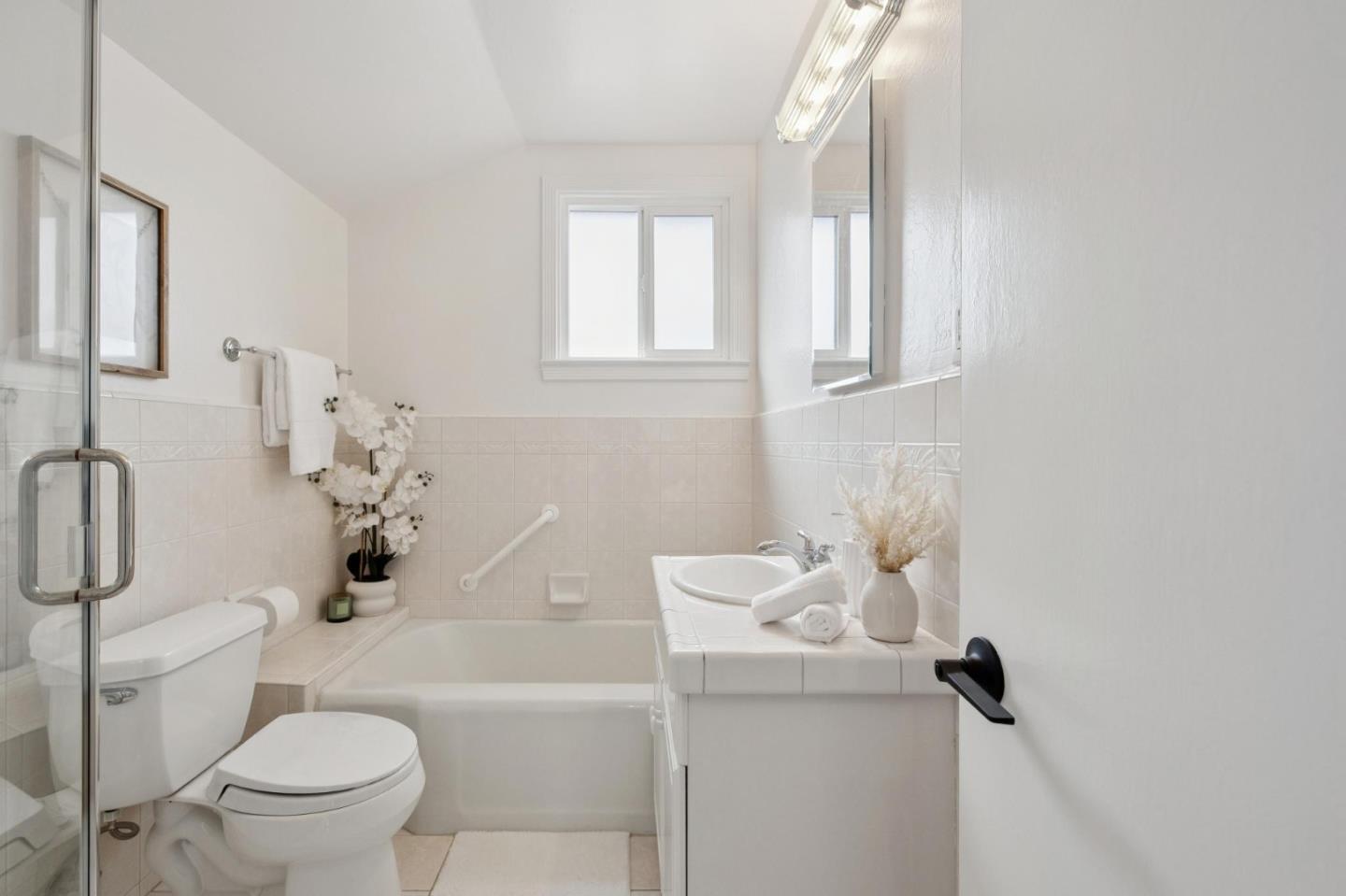 Detail Gallery Image 22 of 36 For 608 Bonita Ave, Millbrae,  CA 94030 - 4 Beds | 2 Baths