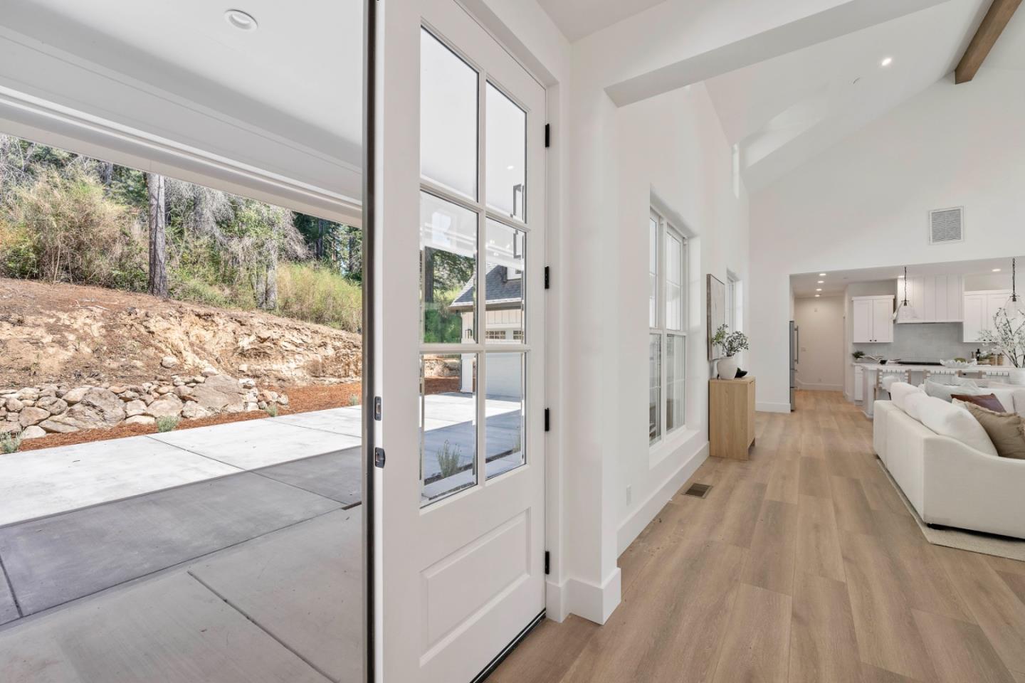 Detail Gallery Image 4 of 47 For 266 W Hilton Dr, Boulder Creek,  CA 95006 - 4 Beds | 2/1 Baths