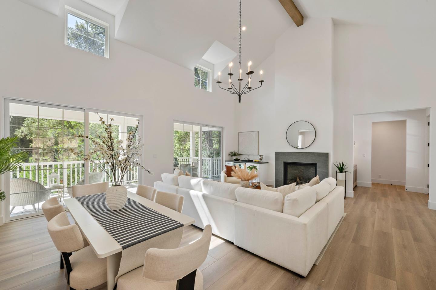 Detail Gallery Image 7 of 47 For 266 W Hilton Dr, Boulder Creek,  CA 95006 - 4 Beds | 2/1 Baths