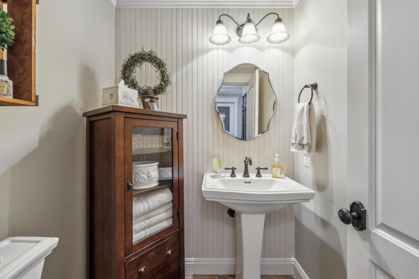 Detail Gallery Image 21 of 50 For 631 Marlin Ct, Redwood City,  CA 94065 - 4 Beds | 2/1 Baths