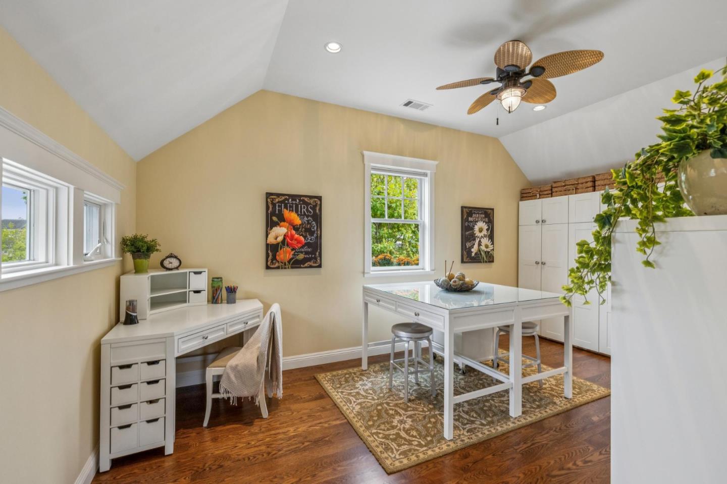 Detail Gallery Image 35 of 50 For 631 Marlin Ct, Redwood City,  CA 94065 - 4 Beds | 2/1 Baths
