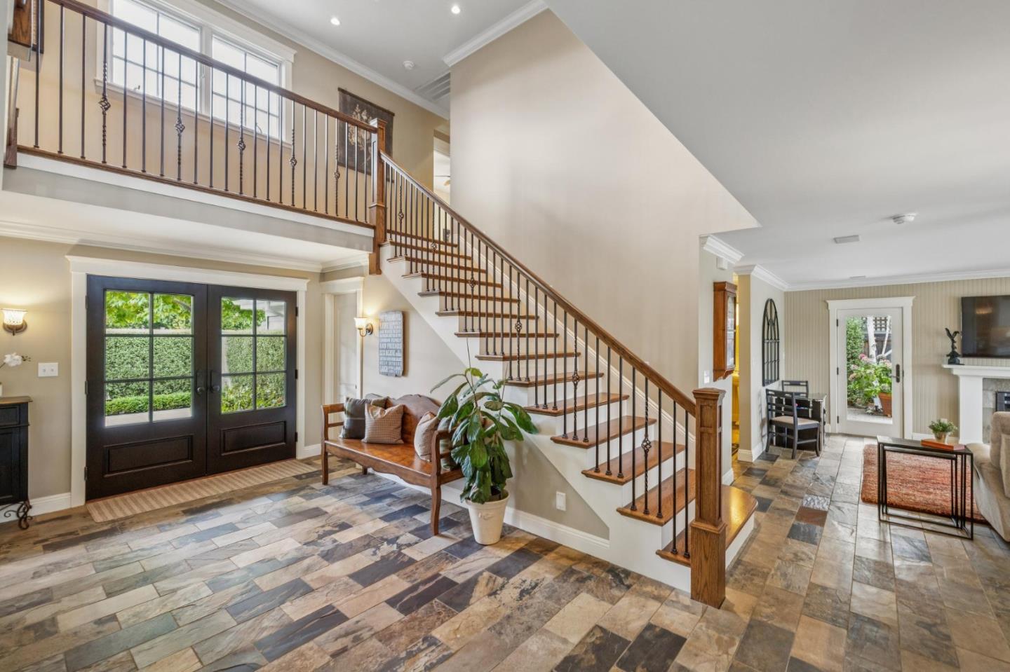 Detail Gallery Image 9 of 50 For 631 Marlin Ct, Redwood City,  CA 94065 - 4 Beds | 2/1 Baths