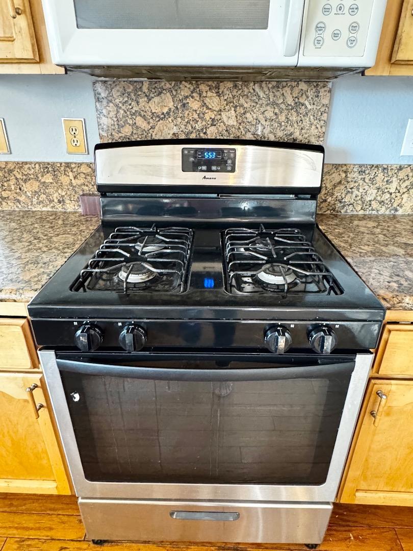 Detail Gallery Image 6 of 22 For 610 Placer Ln, Suisun City,  CA 94585 - 4 Beds | 2 Baths