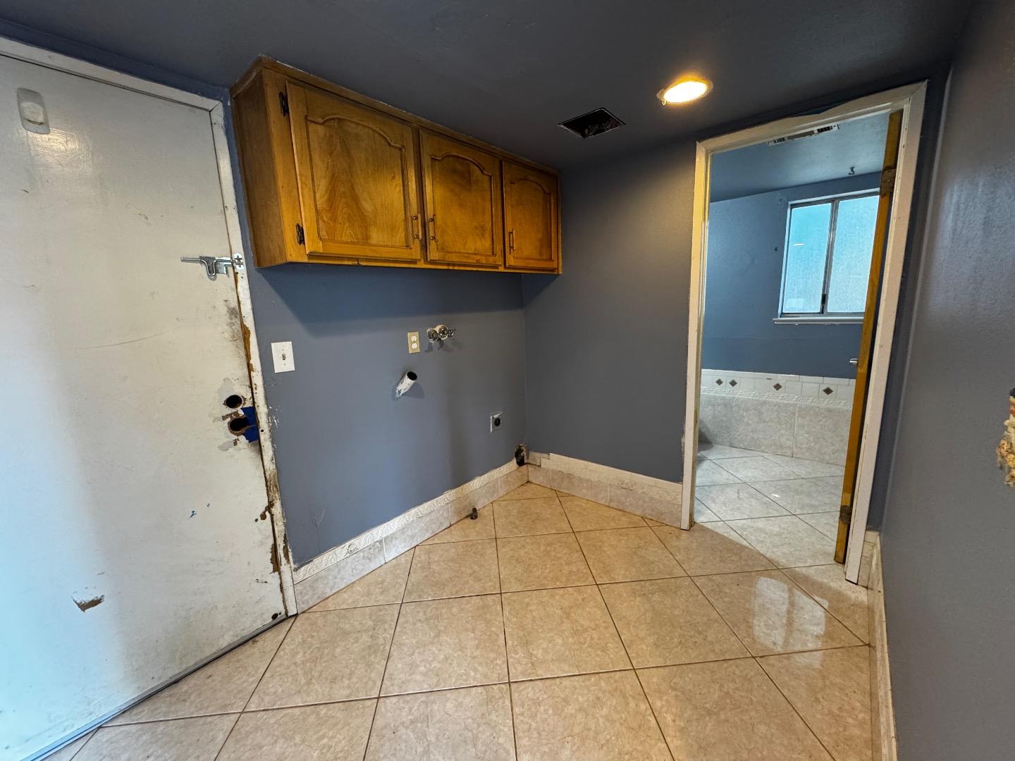 Detail Gallery Image 7 of 22 For 610 Placer Ln, Suisun City,  CA 94585 - 4 Beds | 2 Baths