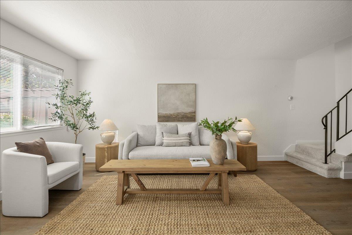 Detail Gallery Image 3 of 29 For 284 Rio Verde Pl #3,  Milpitas,  CA 95035 - 2 Beds | 1 Baths