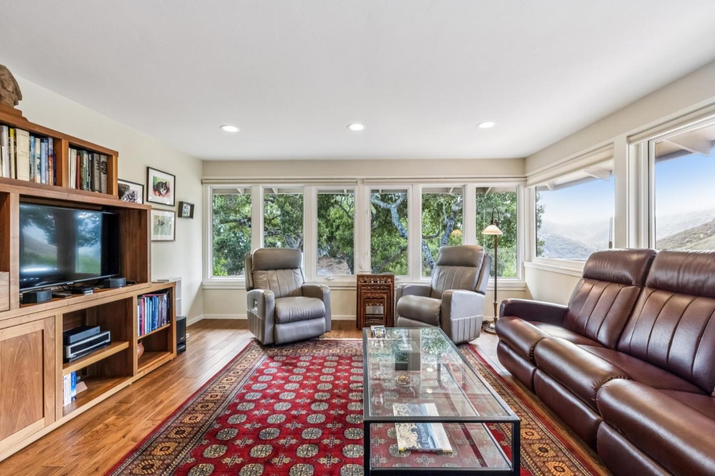 Detail Gallery Image 26 of 48 For 760 Country Club Dr, Carmel Valley,  CA 93924 - 4 Beds | 3 Baths