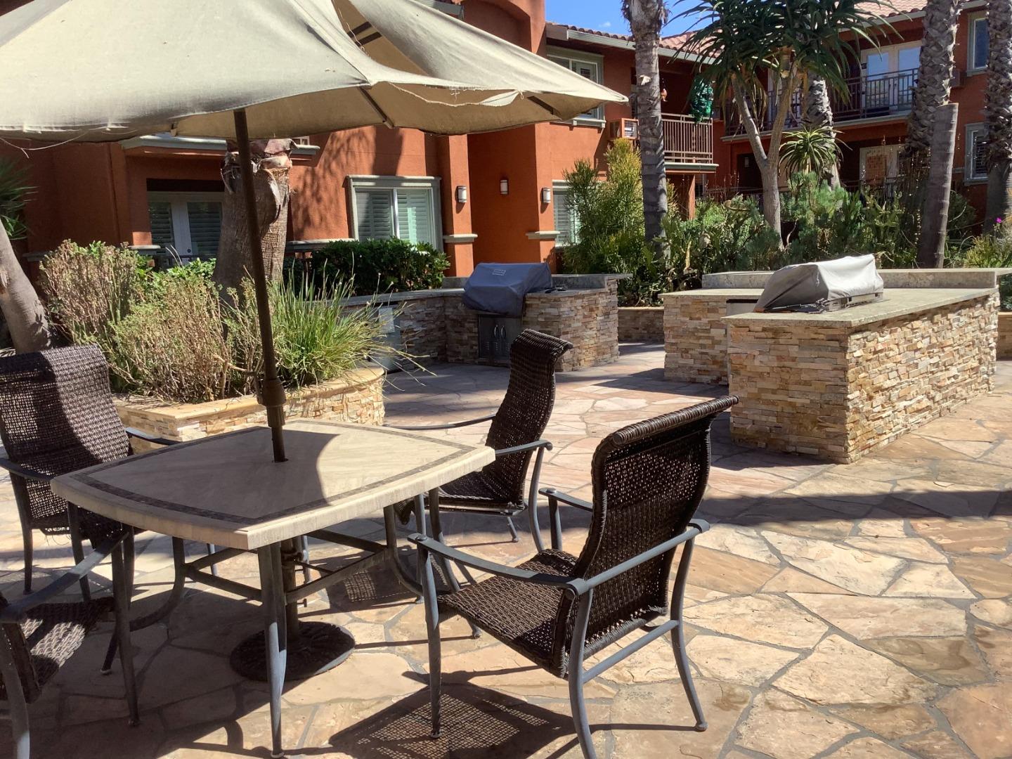 Detail Gallery Image 4 of 18 For 1855 Palm View Pl #123,  Santa Clara,  CA 95050 - 1 Beds | 1 Baths
