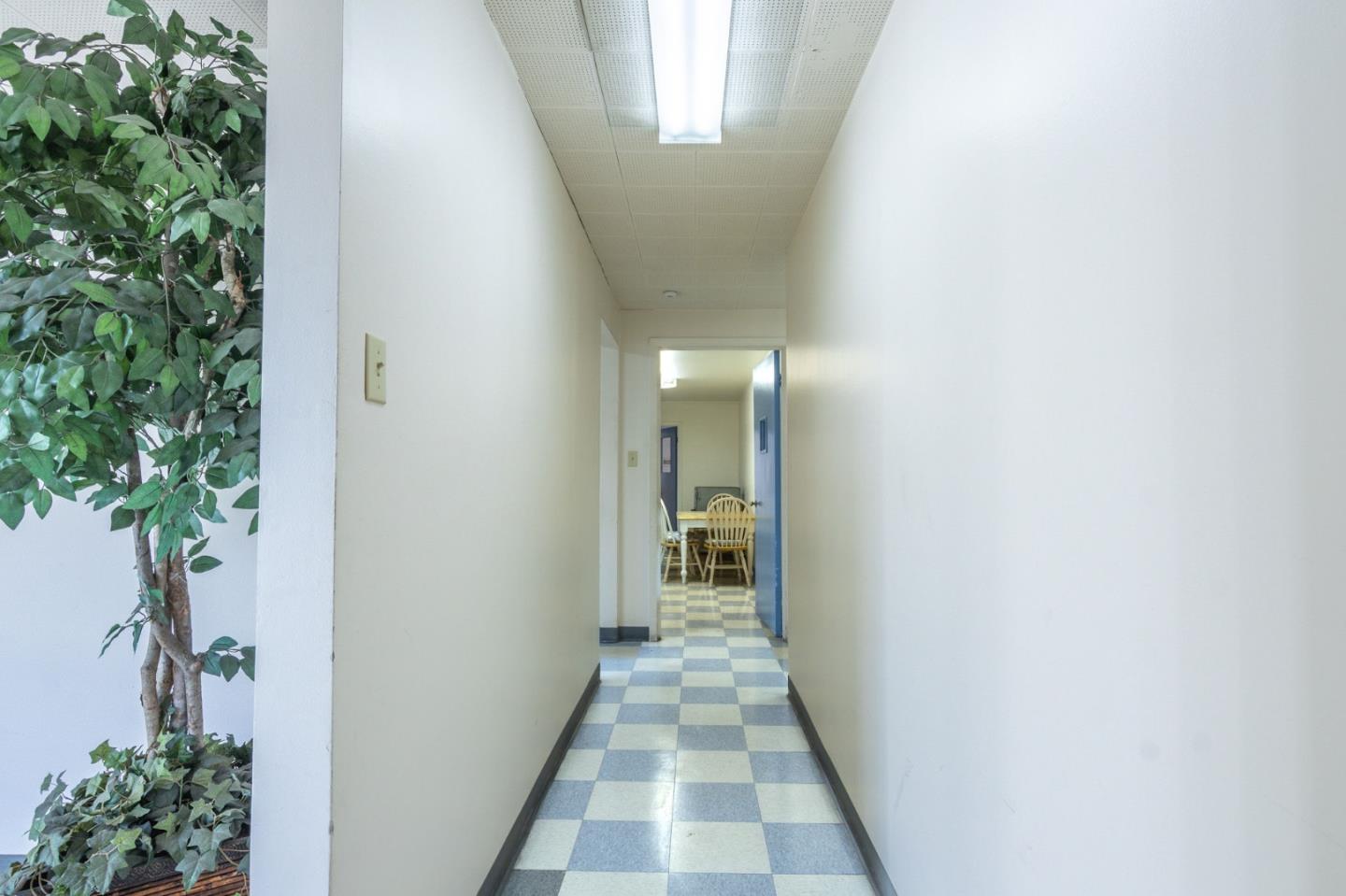 Detail Gallery Image 17 of 41 For 320 Victory Ave, South San Francisco,  CA 94080 - – Beds | – Baths