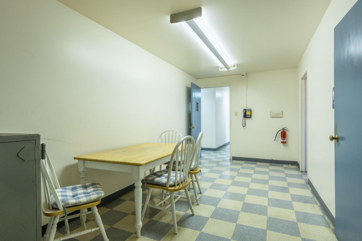 Detail Gallery Image 23 of 41 For 320 Victory Ave, South San Francisco,  CA 94080 - – Beds | – Baths