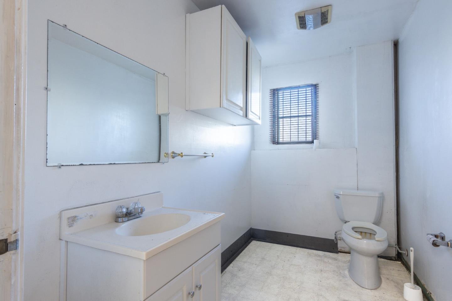 Detail Gallery Image 27 of 41 For 320 Victory Ave, South San Francisco,  CA 94080 - – Beds | – Baths