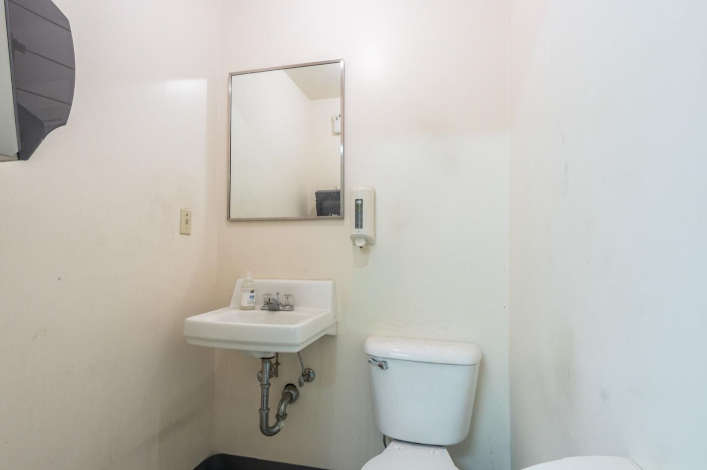 Detail Gallery Image 32 of 41 For 320 Victory Ave, South San Francisco,  CA 94080 - – Beds | – Baths