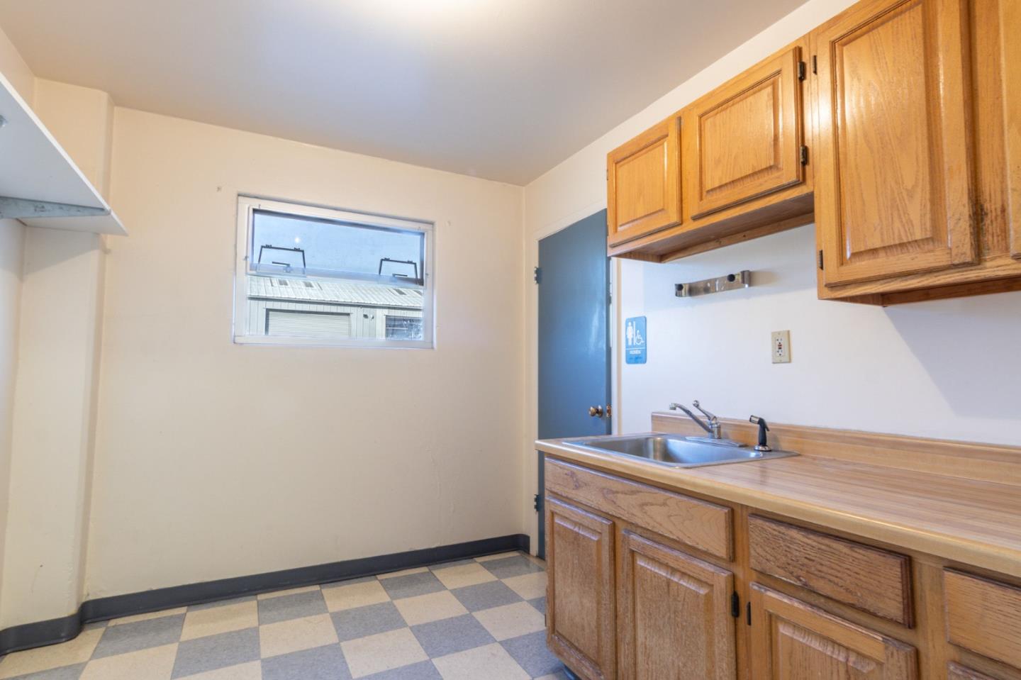 Detail Gallery Image 33 of 41 For 320 Victory Ave, South San Francisco,  CA 94080 - – Beds | – Baths