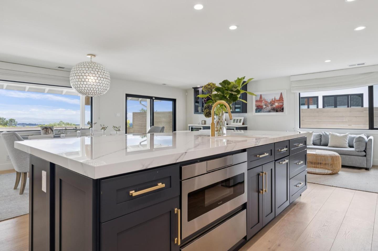 Detail Gallery Image 31 of 74 For 1820 Capistrano Way, Burlingame,  CA 94010 - 3 Beds | 2 Baths