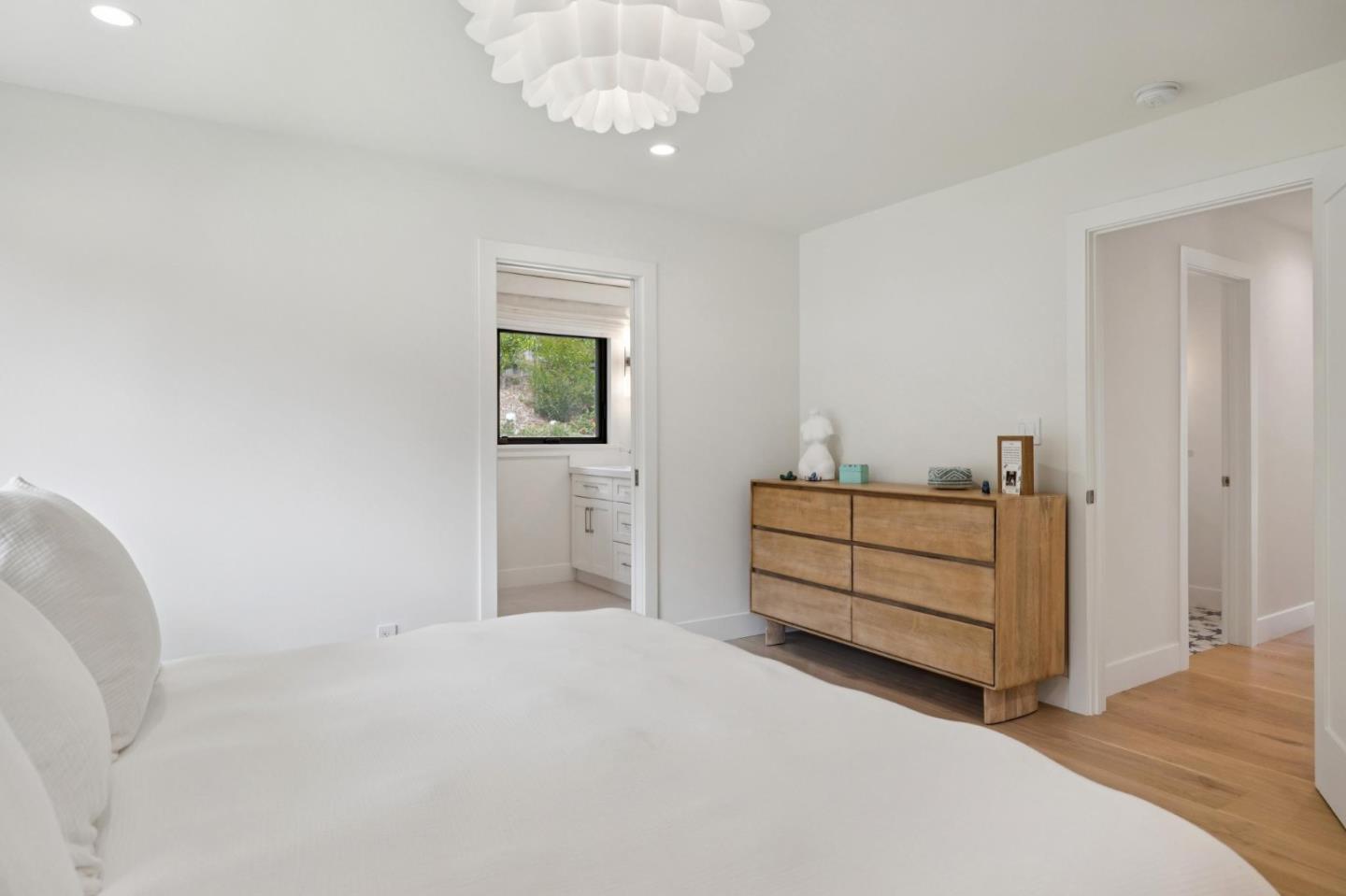 Detail Gallery Image 36 of 74 For 1820 Capistrano Way, Burlingame,  CA 94010 - 3 Beds | 2 Baths