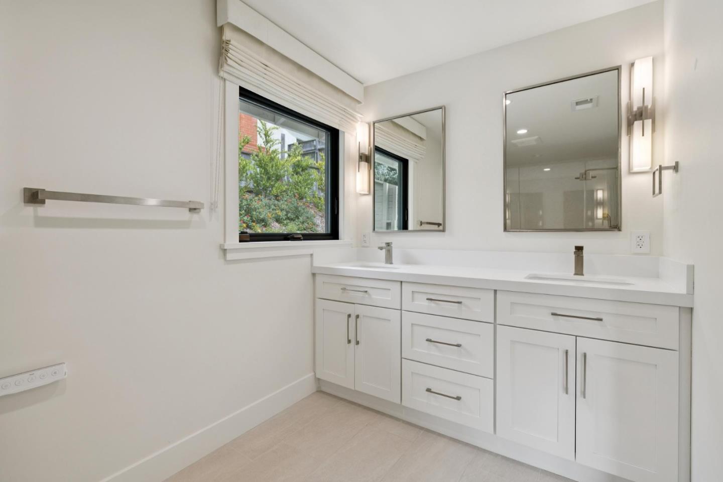 Detail Gallery Image 37 of 74 For 1820 Capistrano Way, Burlingame,  CA 94010 - 3 Beds | 2 Baths