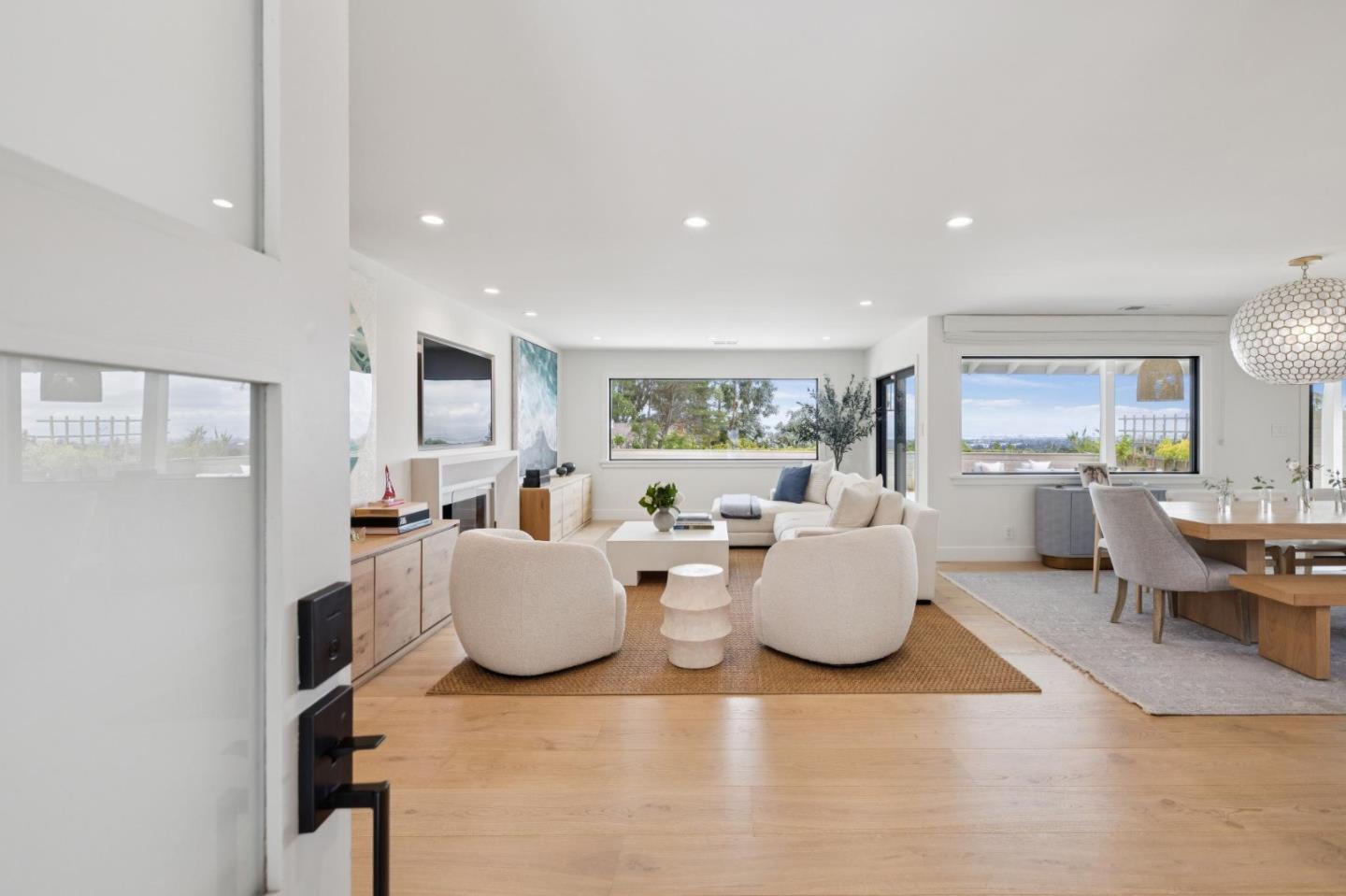 Detail Gallery Image 7 of 74 For 1820 Capistrano Way, Burlingame,  CA 94010 - 3 Beds | 2 Baths