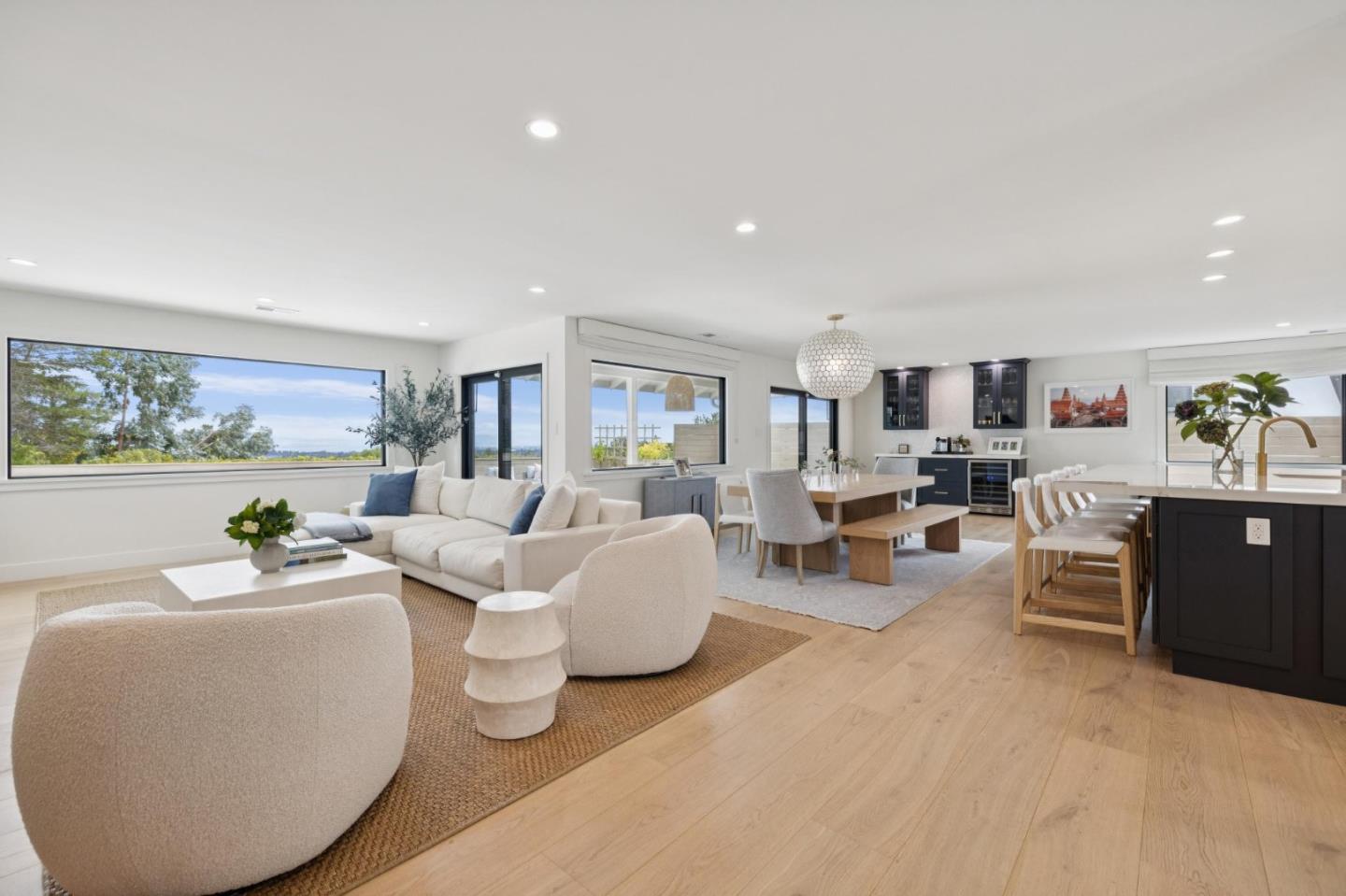 Detail Gallery Image 8 of 74 For 1820 Capistrano Way, Burlingame,  CA 94010 - 3 Beds | 2 Baths