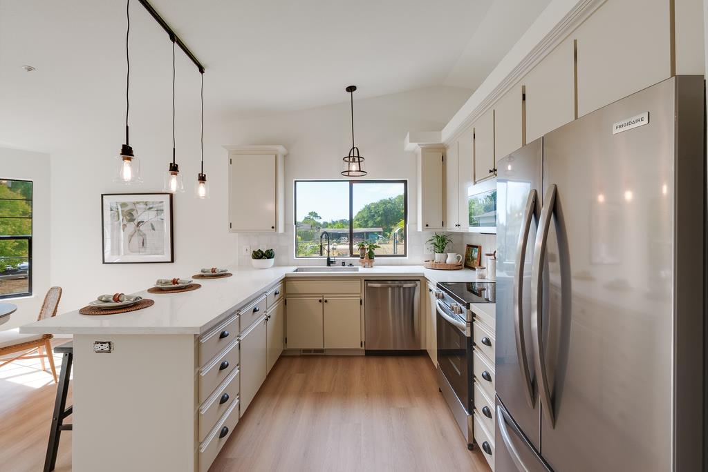 Detail Gallery Image 11 of 45 For 3245 Soquel San Jose Rd, Soquel,  CA 95073 - 3 Beds | 2 Baths