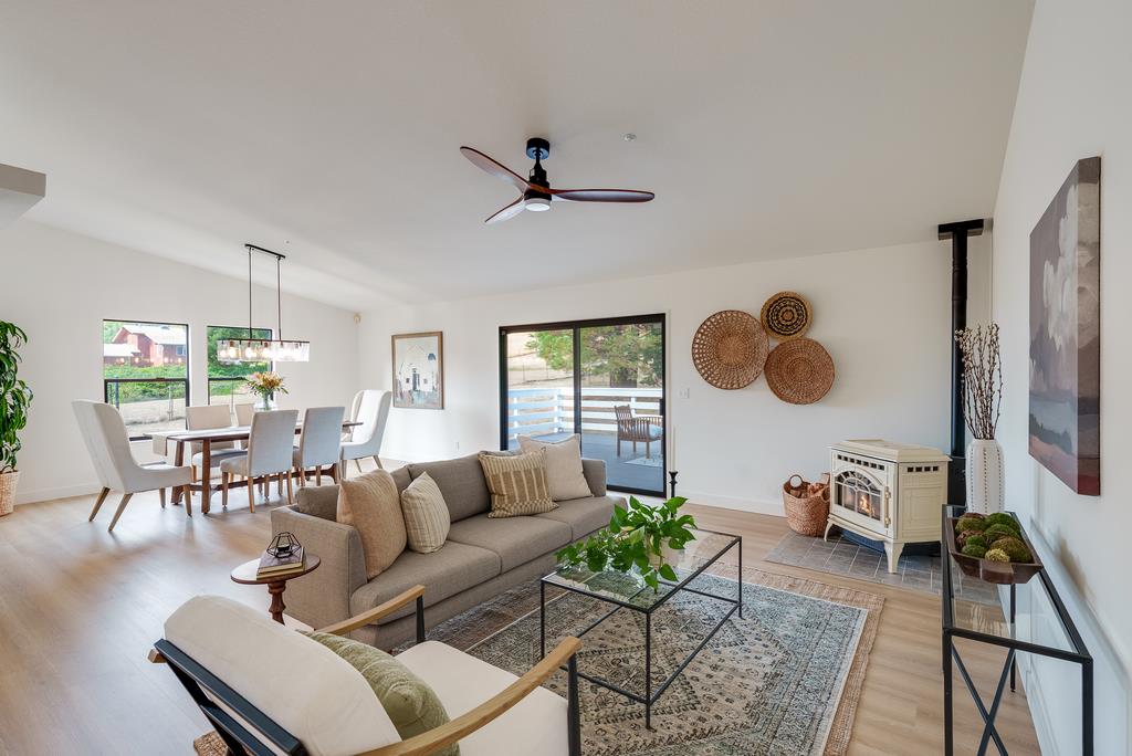 Detail Gallery Image 4 of 45 For 3245 Soquel San Jose Rd, Soquel,  CA 95073 - 3 Beds | 2 Baths
