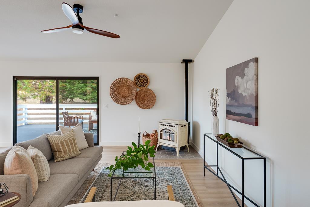 Detail Gallery Image 6 of 45 For 3245 Soquel San Jose Rd, Soquel,  CA 95073 - 3 Beds | 2 Baths