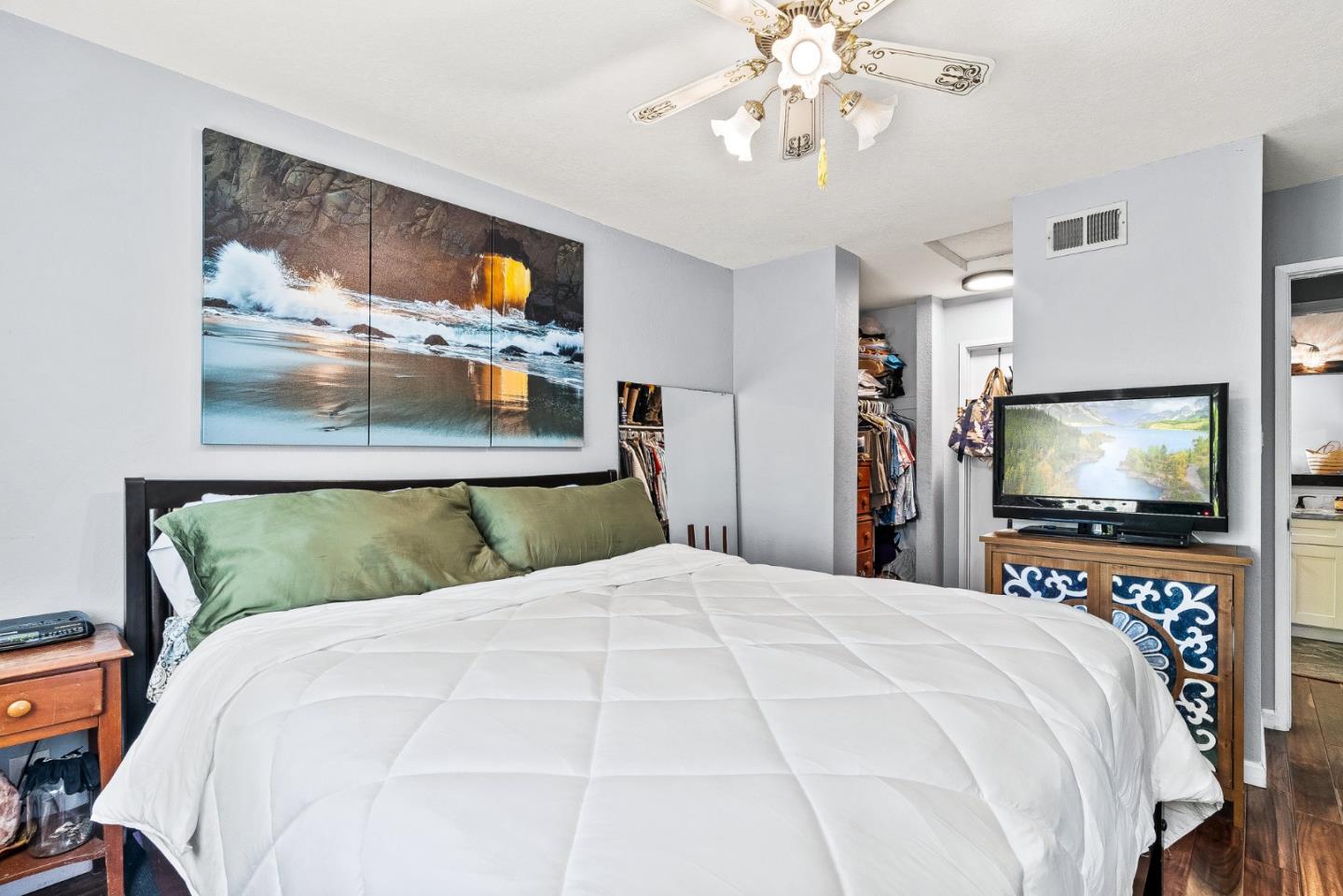 Detail Gallery Image 14 of 21 For 1144 Callas Ln #1,  Capitola,  CA 95010 - 2 Beds | 1 Baths