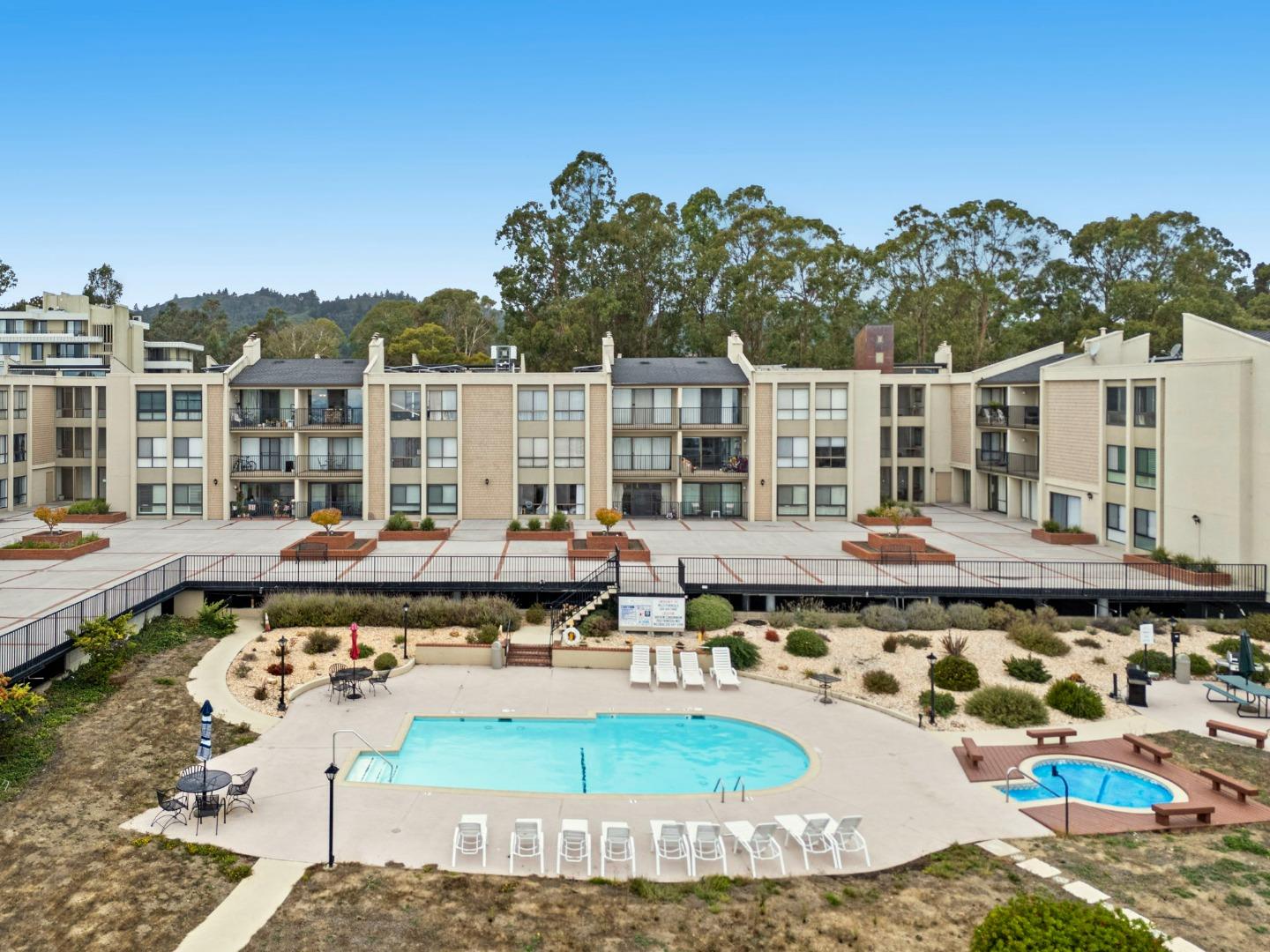 Detail Gallery Image 32 of 38 For 380 Vallejo Dr #321,  Millbrae,  CA 94030 - 1 Beds | 1 Baths