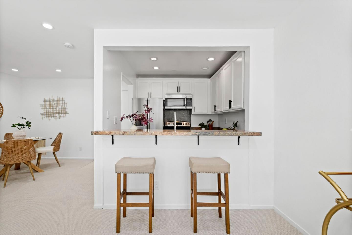 Detail Gallery Image 8 of 38 For 380 Vallejo Dr #321,  Millbrae,  CA 94030 - 1 Beds | 1 Baths