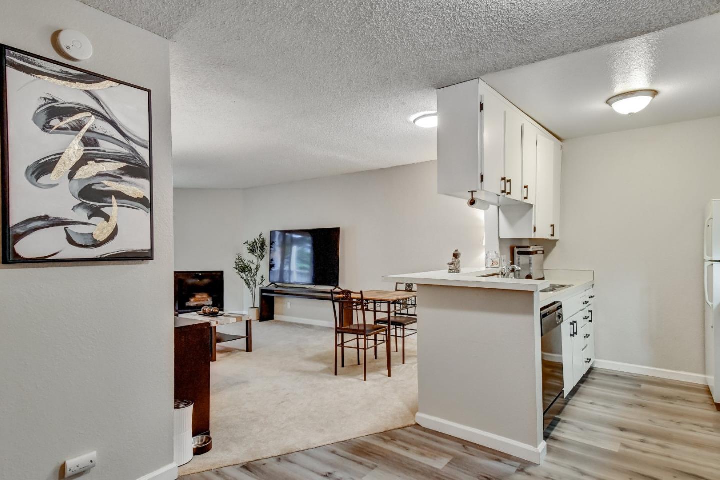 Detail Gallery Image 9 of 37 For 377 Mandarin Dr #305,  Daly City,  CA 94015 - 1 Beds | 1 Baths