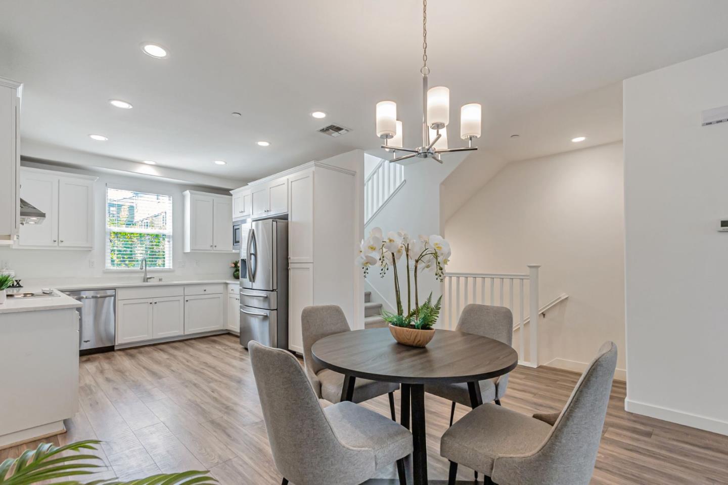 Detail Gallery Image 10 of 42 For 813 Garden St, Milpitas,  CA 95035 - 4 Beds | 3/1 Baths