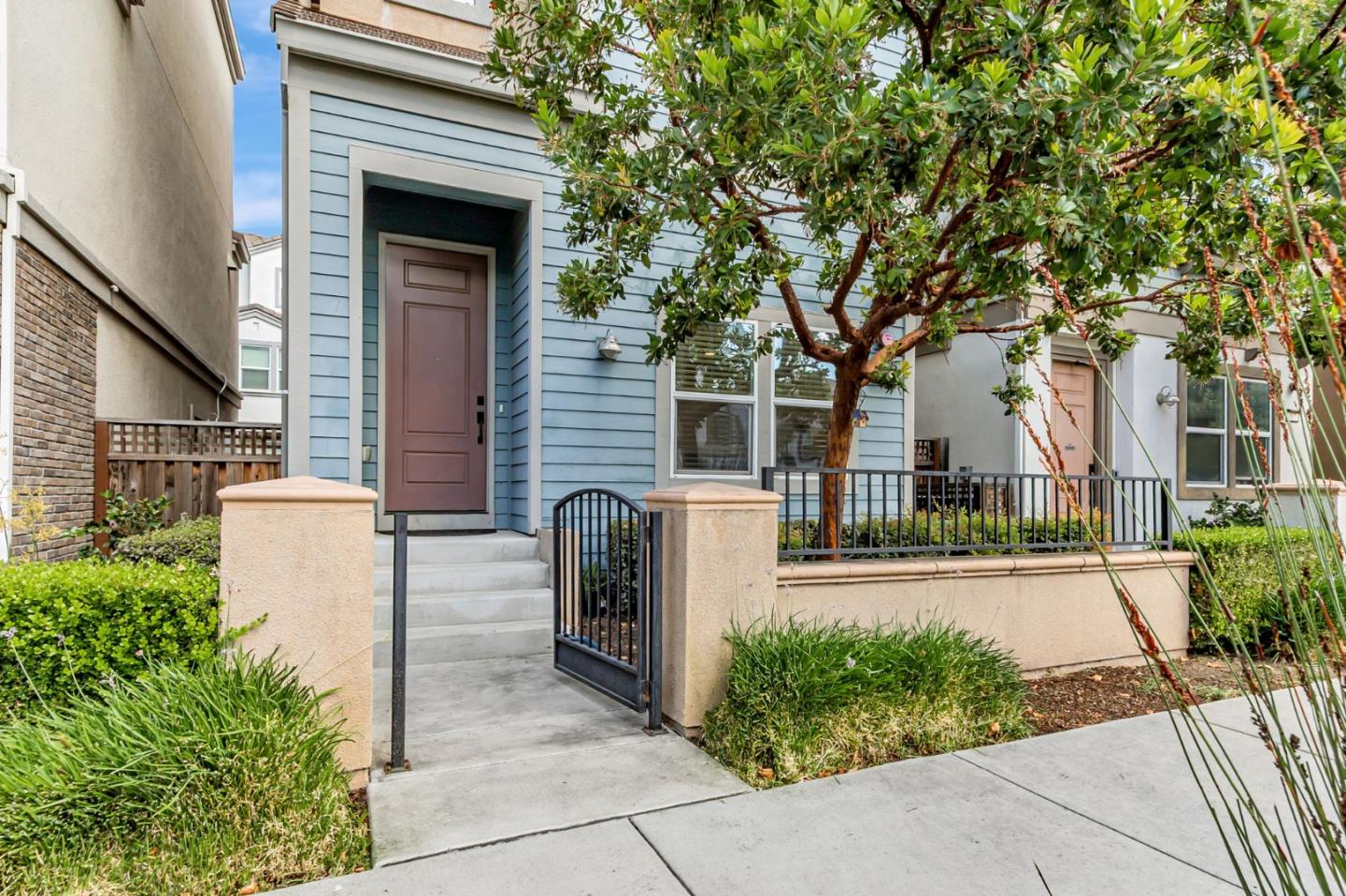Detail Gallery Image 4 of 42 For 813 Garden St, Milpitas,  CA 95035 - 4 Beds | 3/1 Baths