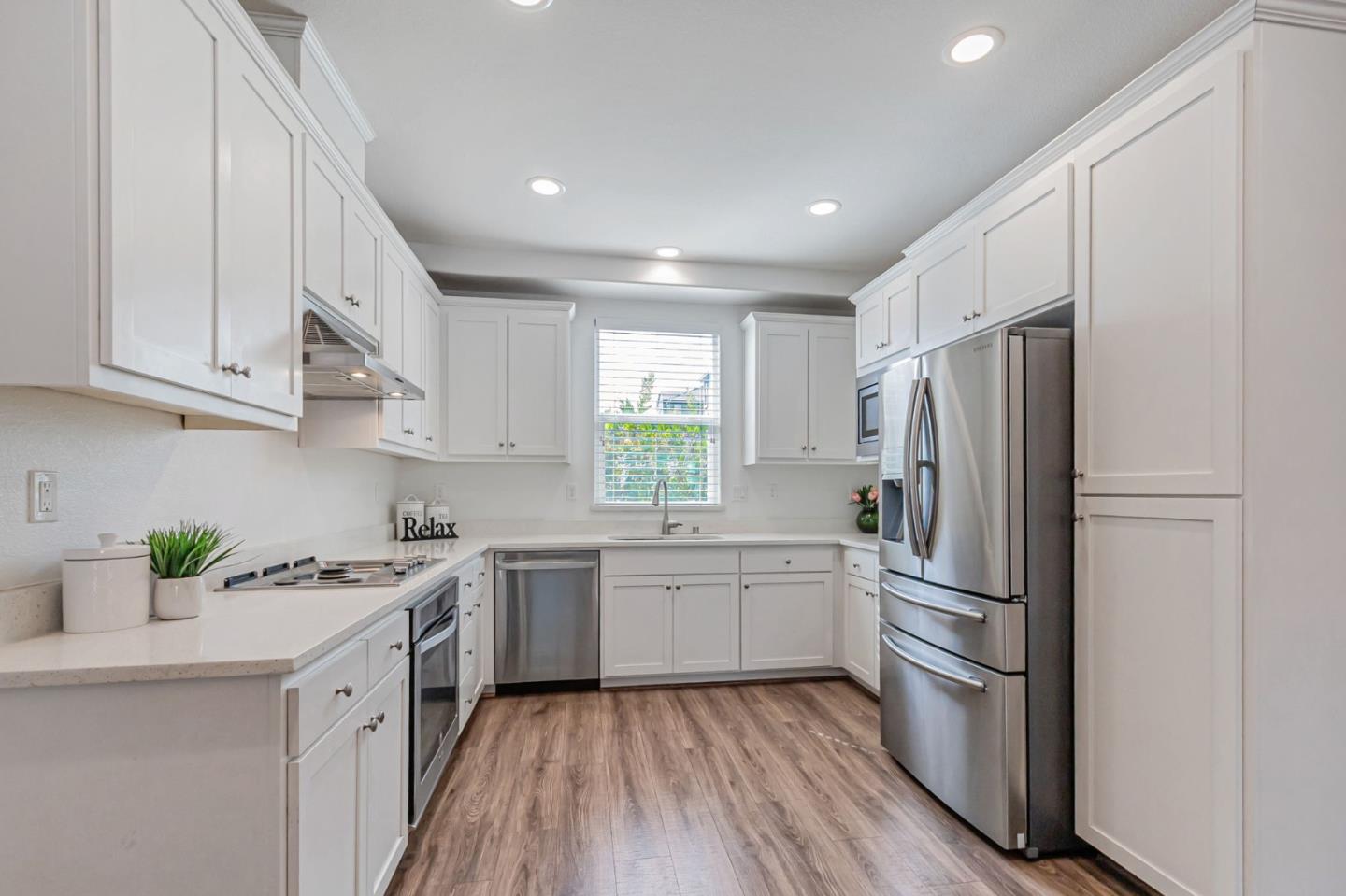 Detail Gallery Image 9 of 42 For 813 Garden St, Milpitas,  CA 95035 - 4 Beds | 3/1 Baths