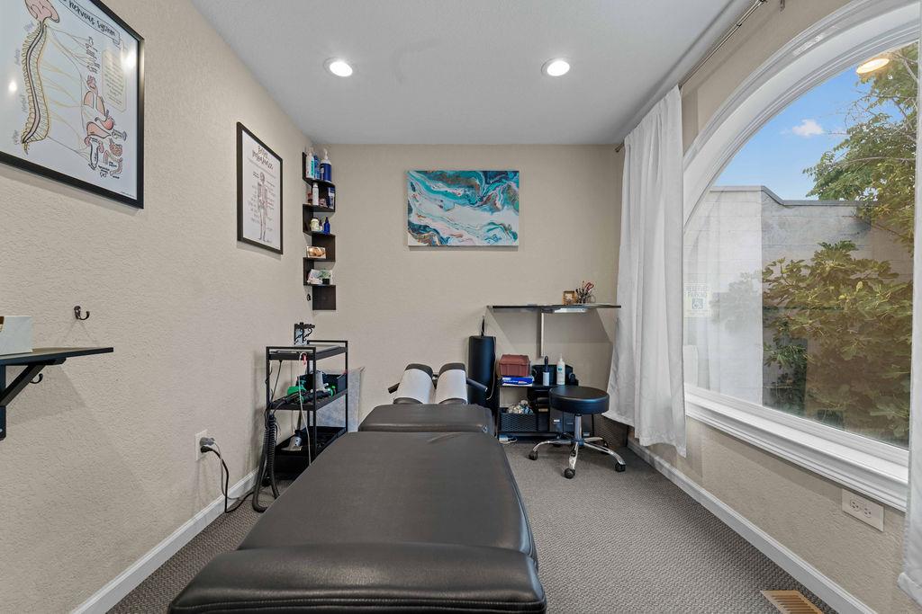 Detail Gallery Image 14 of 35 For 250 Meridian Ave, San Jose,  CA 95126 - – Beds | – Baths