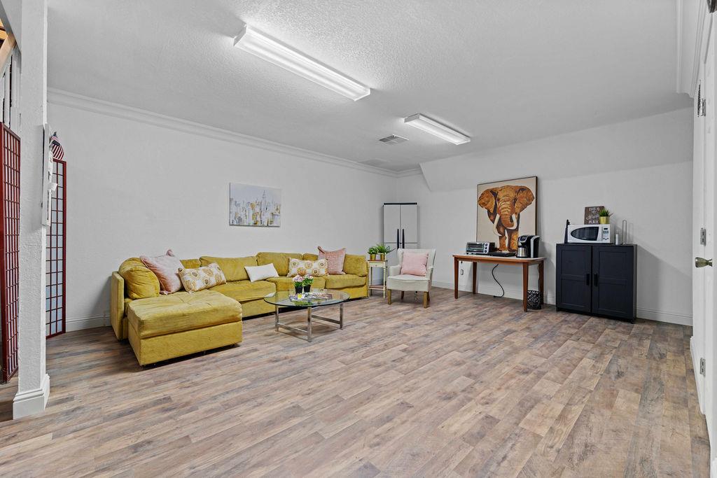 Detail Gallery Image 27 of 35 For 250 Meridian Ave, San Jose,  CA 95126 - – Beds | – Baths