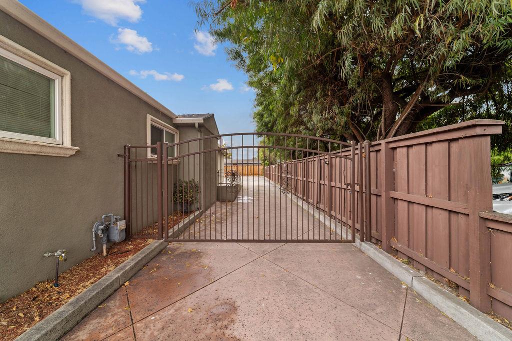 Detail Gallery Image 35 of 35 For 250 Meridian Ave, San Jose,  CA 95126 - – Beds | – Baths